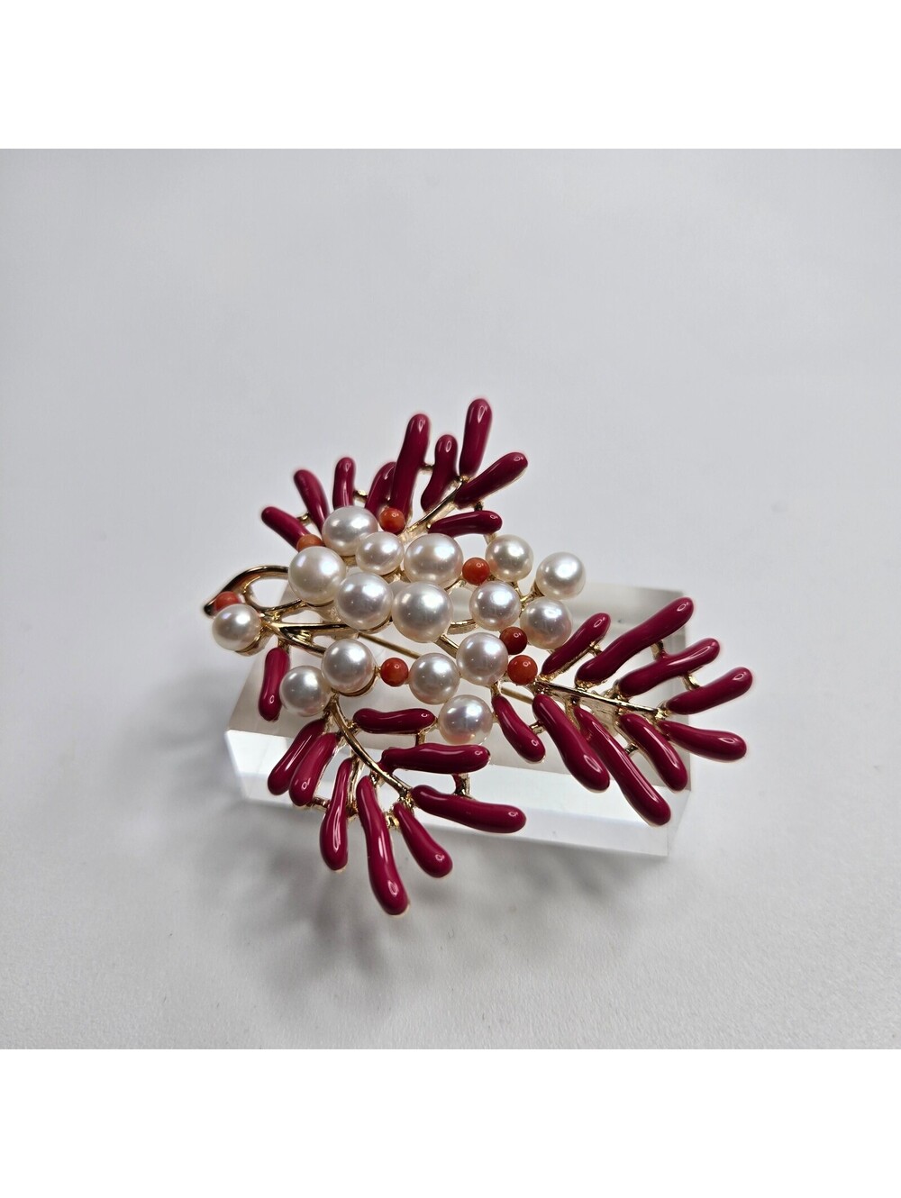 Vintage Cultured Pearl Enamel Coral Reef Brooch Gold Tone Statement Pin